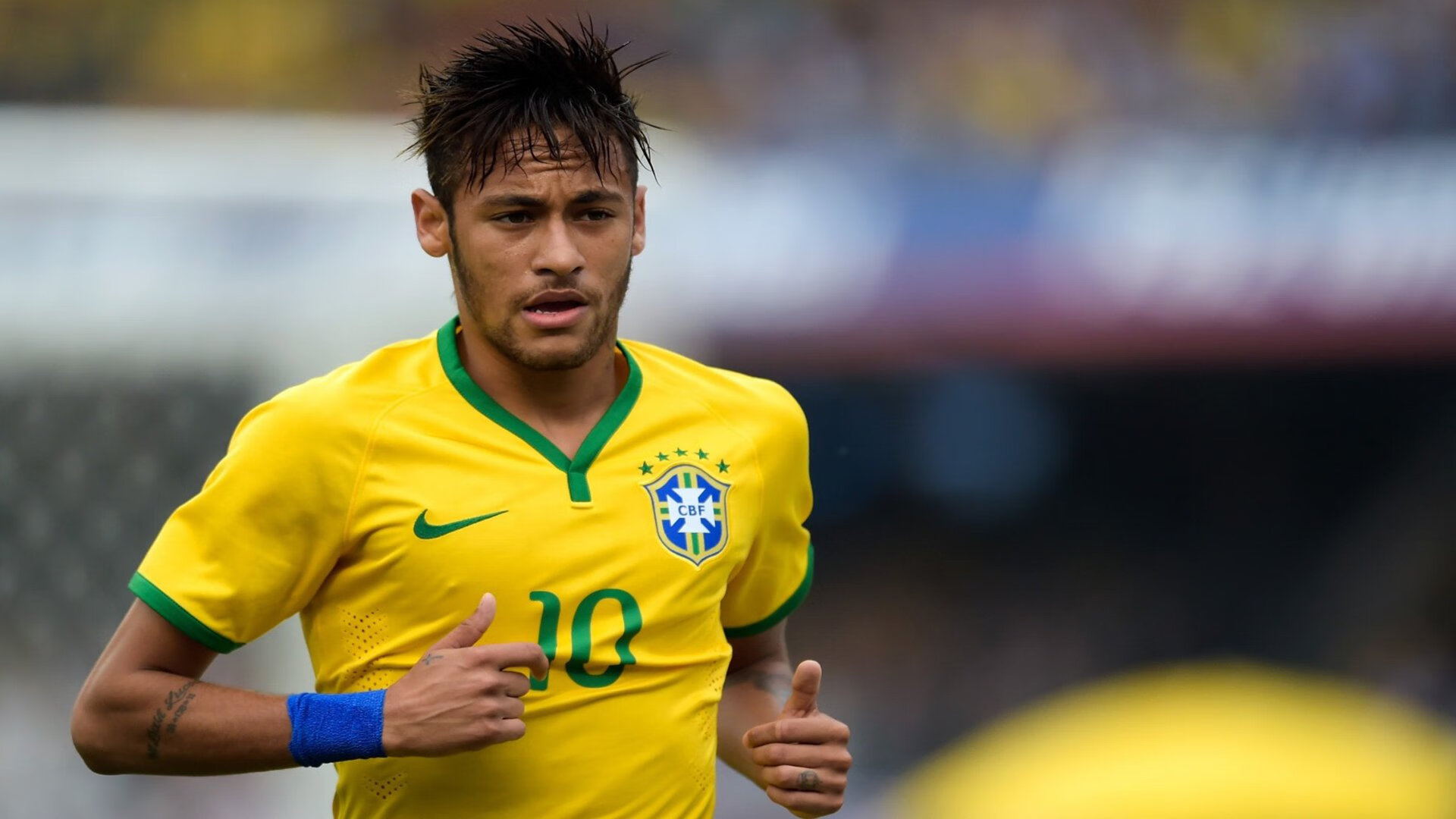 城市间足球邀请赛密集举办提高中小俱乐部曝光度,市级足球联赛